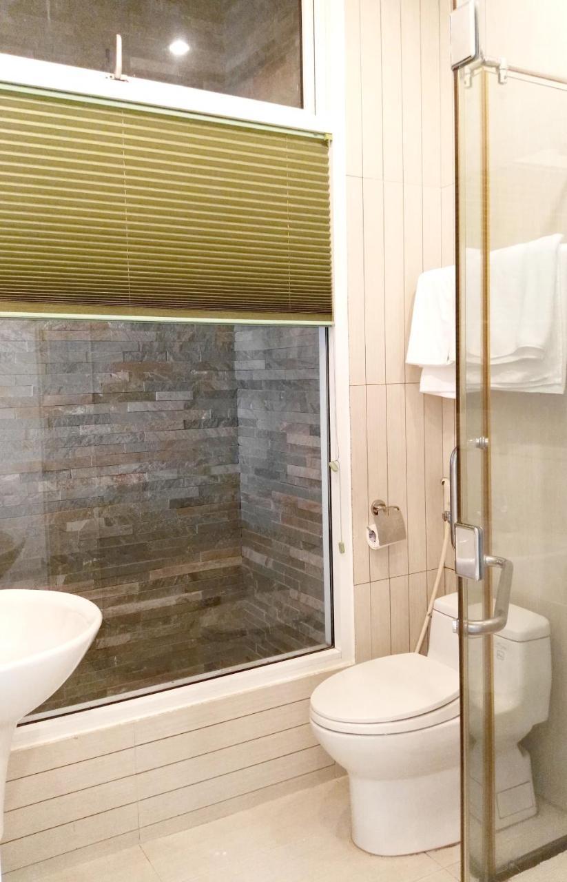 Joo House D1 Hotel Хошимин Екстериор снимка